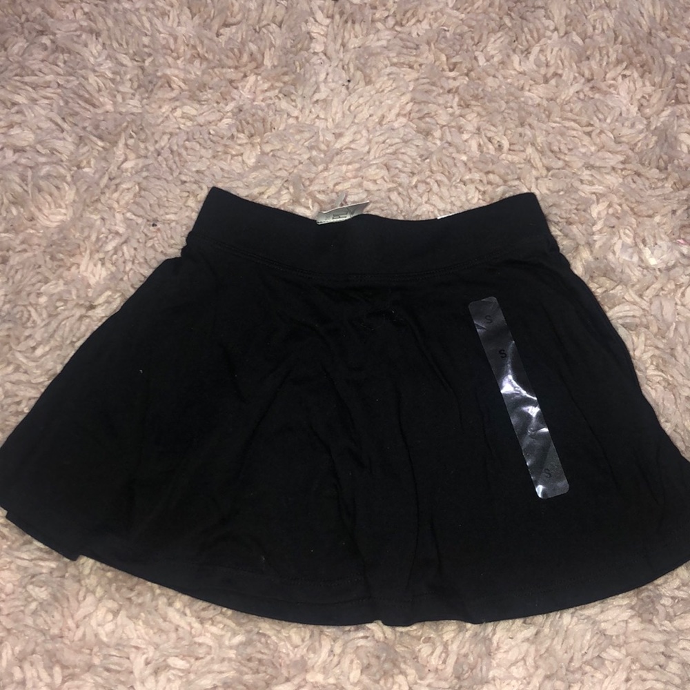Black skirt